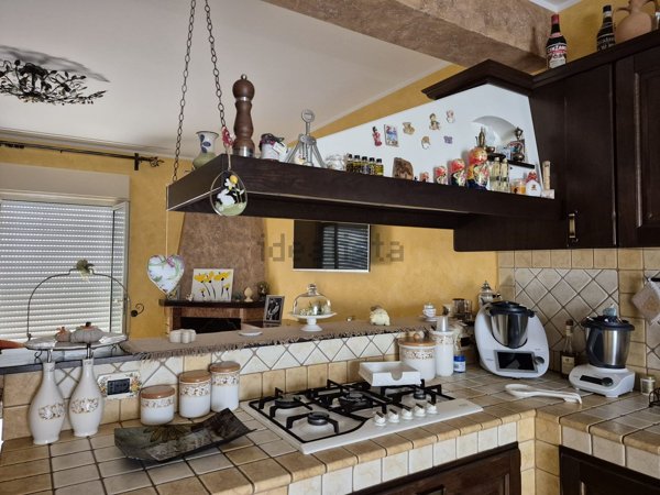 casa indipendente in vendita a Messina in zona Centro Storico