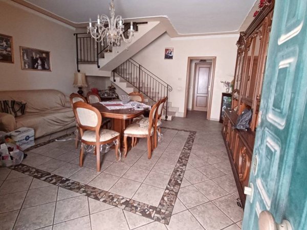 casa indipendente in vendita a Messina