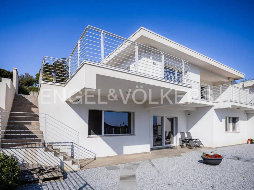 casa indipendente in vendita a Messina in zona Ganzirri