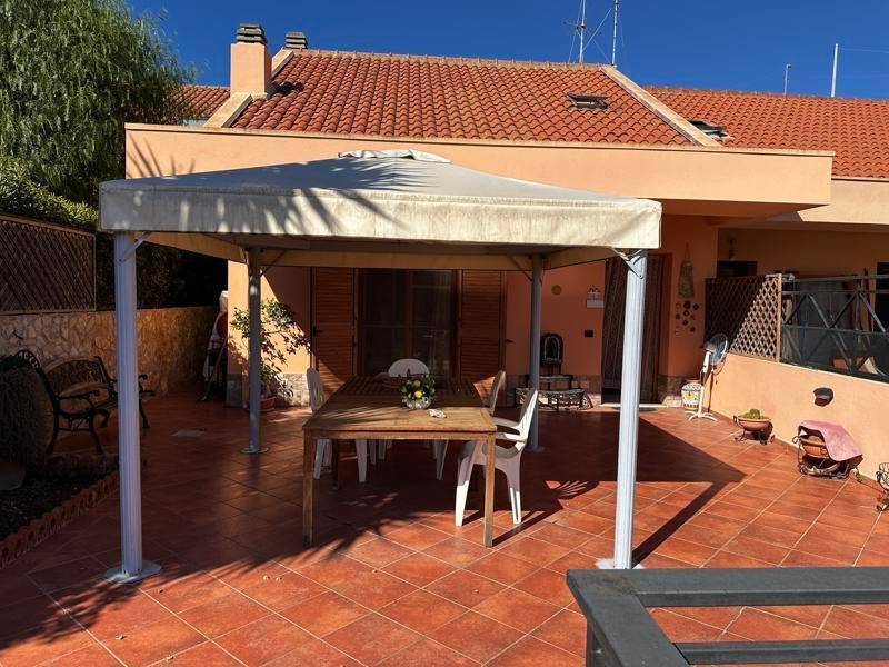 casa indipendente in vendita a Messina in zona Ganzirri