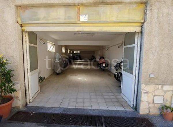 casa indipendente in vendita a Messina