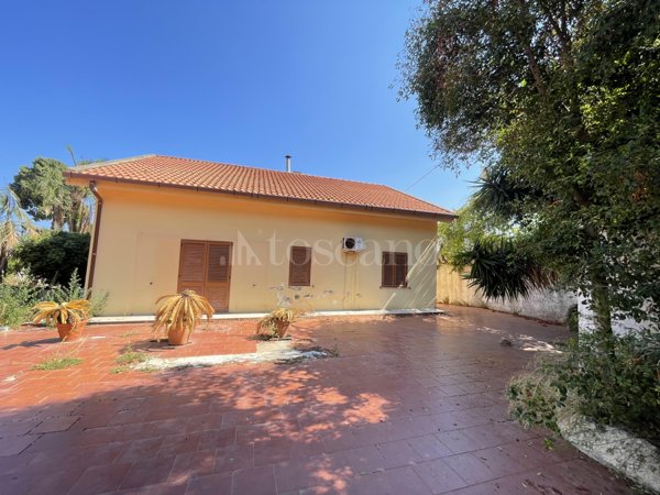 casa indipendente in vendita a Messina in zona Mortelle