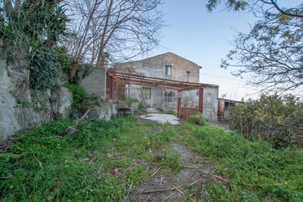 casa indipendente in vendita a Messina in zona Curcuraci