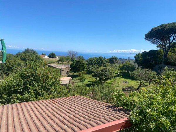 casa indipendente in vendita a Messina in zona Salice