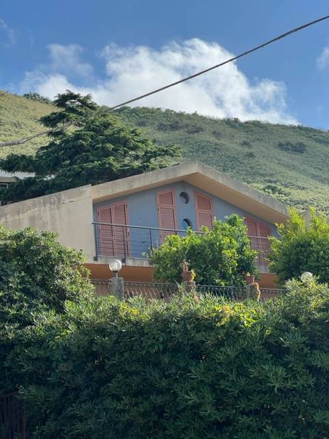 casa indipendente in vendita a Messina in zona Mortelle