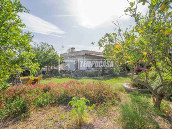 casa indipendente in vendita a Messina in zona Salice
