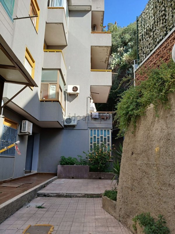 appartamento in vendita a Messina in zona Gazzi