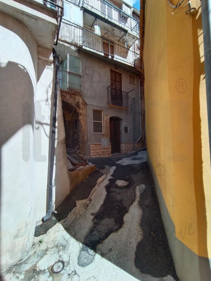 casa indipendente in vendita a Messina in zona Galati / Mili San Marco