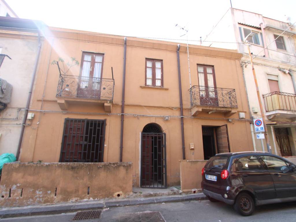 appartamento in vendita a Messina in zona Gazzi