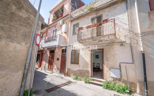 casa indipendente in vendita a Messina in zona Santa Margherita