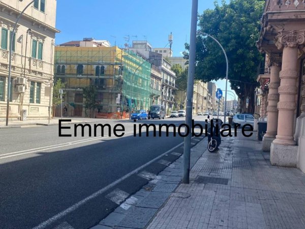 negozio in vendita a Messina in zona Centro Storico