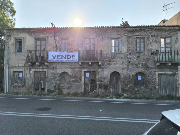 casa indipendente in vendita a Messina in zona Mili Marina