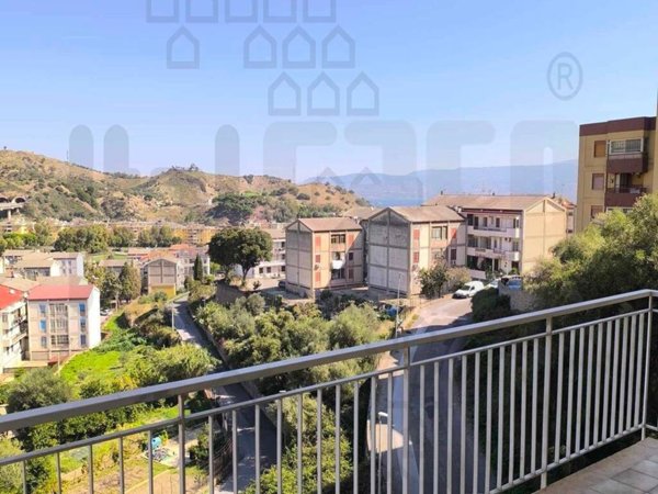 appartamento in vendita a Messina in zona Camaro