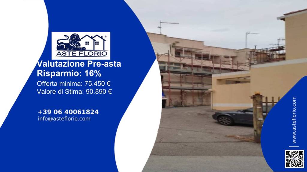 locale commerciale in vendita a Messina in zona Santa Lucia