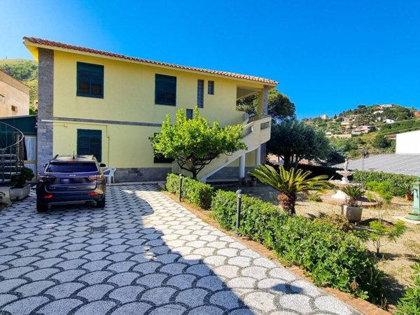 appartamento in vendita a Messina in zona Salice