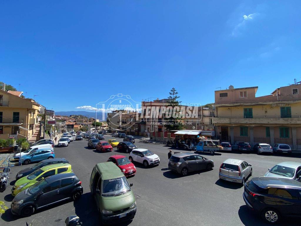 casa indipendente in vendita a Messina in zona Larderia