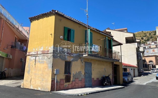 casa semindipendente in vendita a Messina in zona Camaro