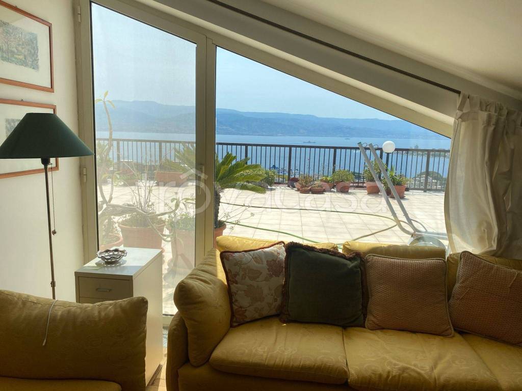 appartamento in vendita a Messina in zona Paradiso