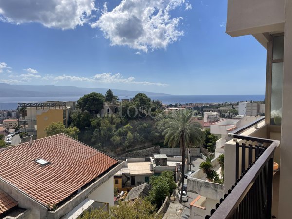 casa indipendente in vendita a Messina in zona Centro Storico