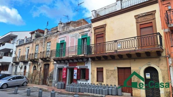 casa indipendente in vendita a Messina in zona Gazzi