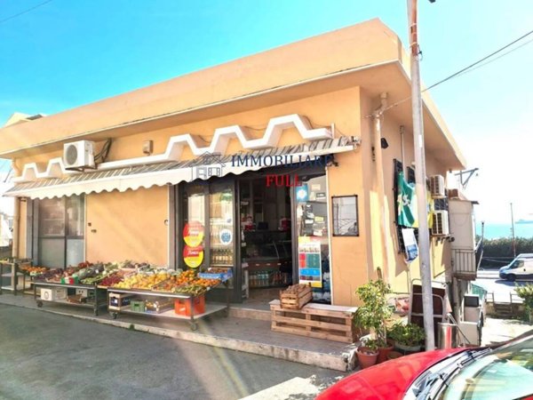 negozio in vendita a Messina in zona Ganzirri