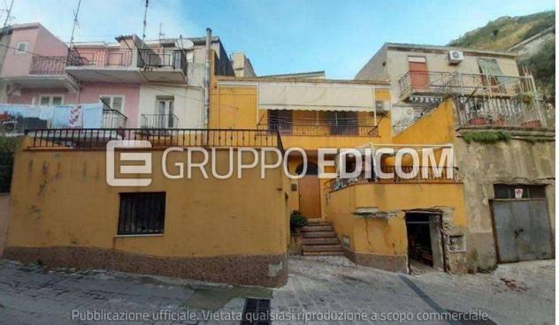 casa indipendente in vendita a Messina