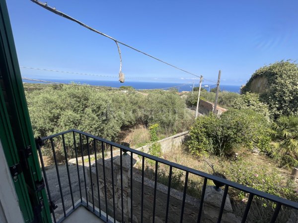 casa indipendente in vendita a Messina in zona San Saba