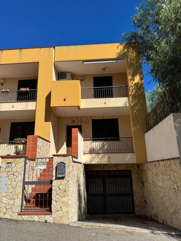 casa indipendente in vendita a Messina in zona Zafferìa