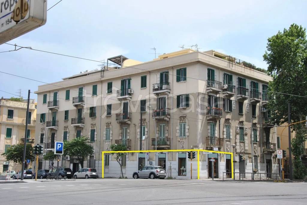 negozio in vendita a Messina in zona Centro Storico