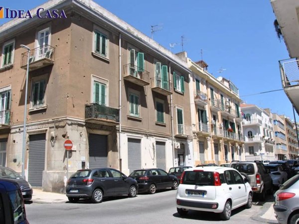 negozio in vendita a Messina in zona Centro Storico