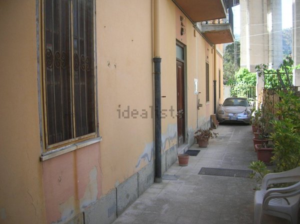 casa indipendente in vendita a Messina in zona Camaro