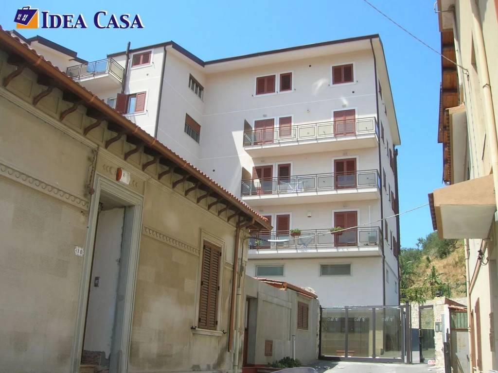 appartamento in vendita a Messina in zona Santa Margherita