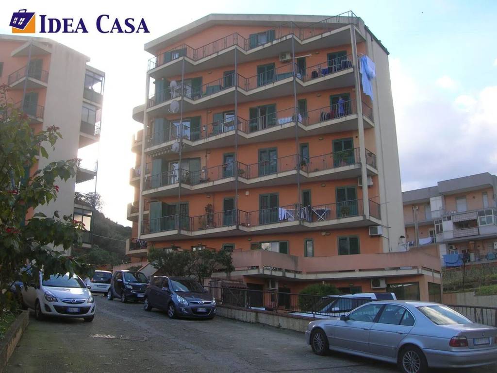 appartamento in vendita a Messina in zona Gazzi