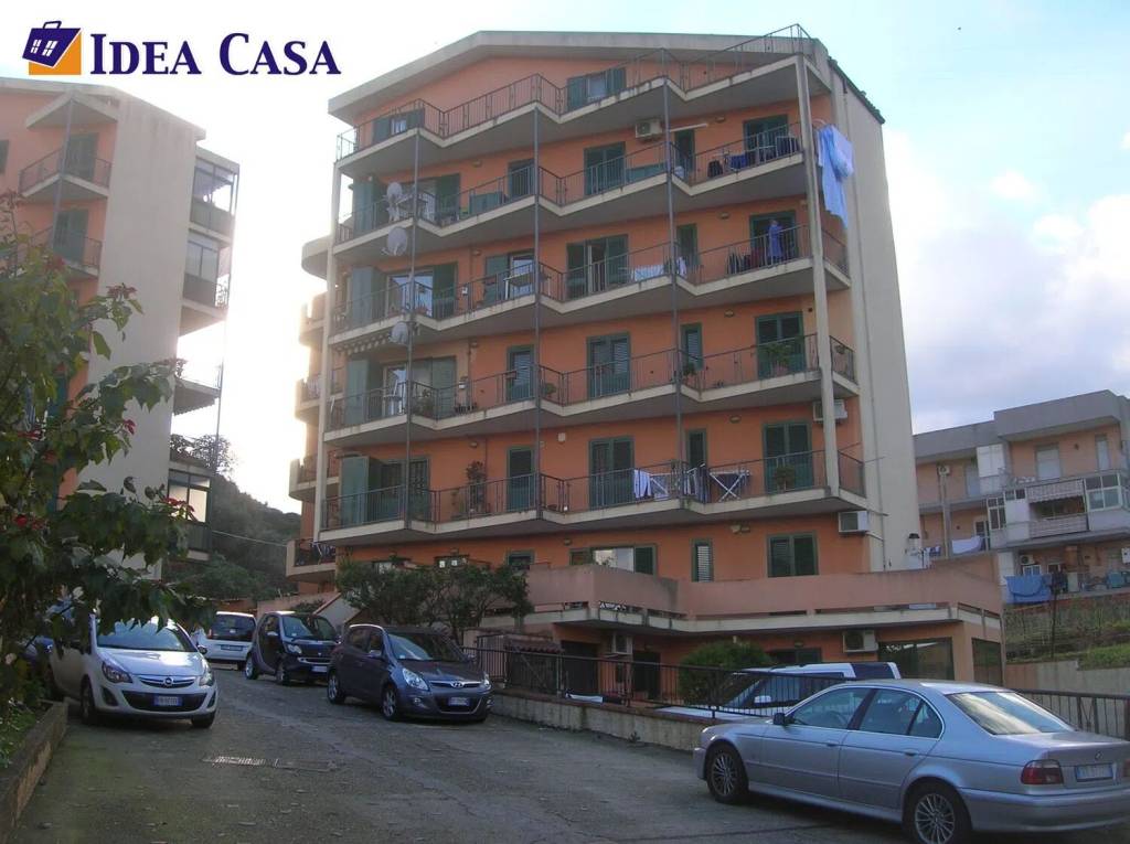 appartamento in vendita a Messina in zona Gazzi