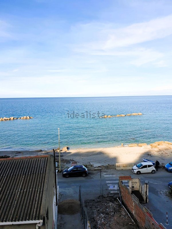 appartamento in vendita a Messina in zona Acqualadroni