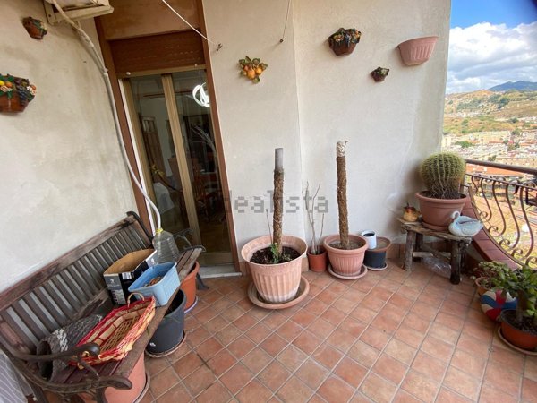 casa indipendente in vendita a Messina in zona Camaro