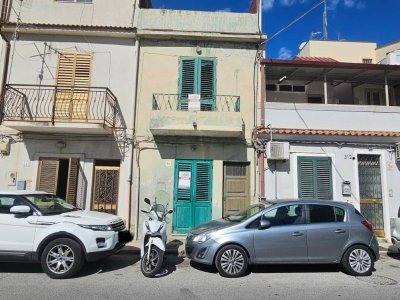 casa semindipendente in vendita a Messina in zona Mili Marina