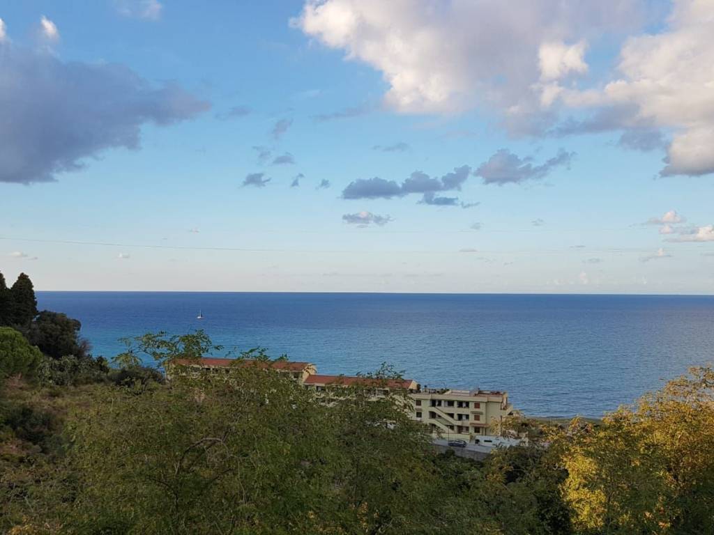 casa indipendente in vendita a Messina in zona Acqualadroni