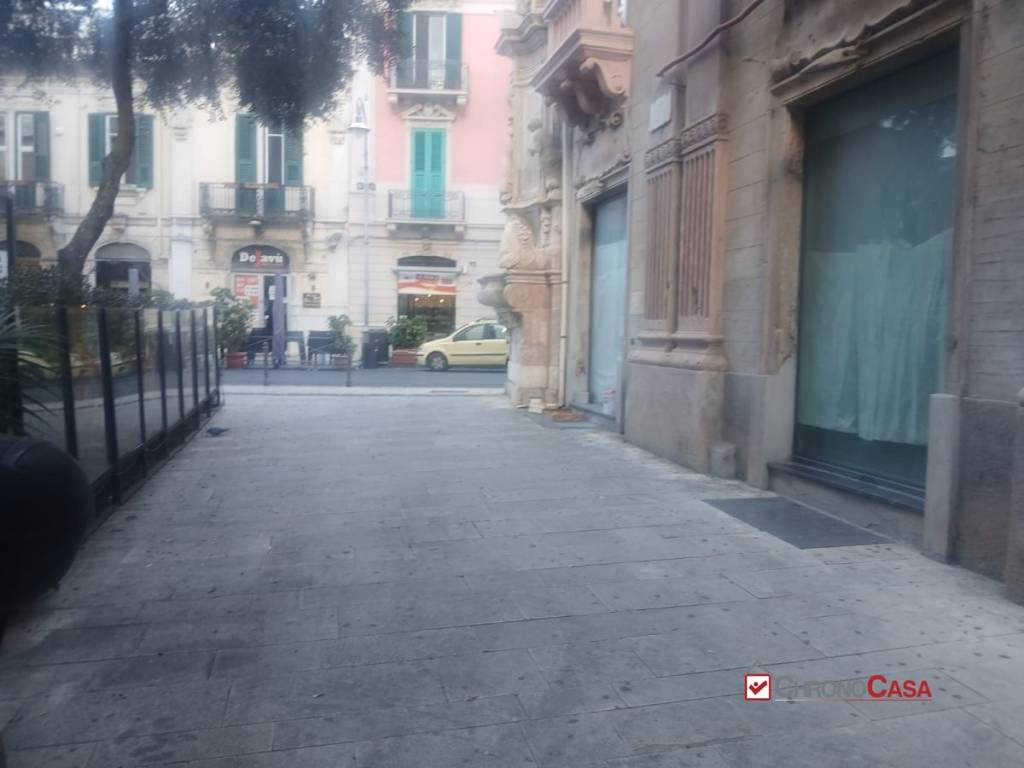 negozio in vendita a Messina in zona Centro Storico
