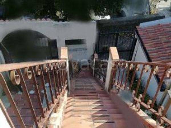 appartamento in vendita a Messina in zona Faro Superiore