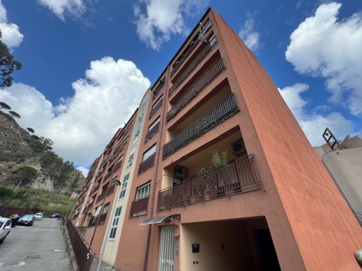 appartamento in vendita a Messina in zona Santissima Annunziata