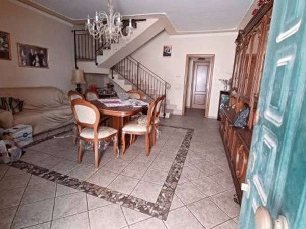 casa indipendente in vendita a Messina
