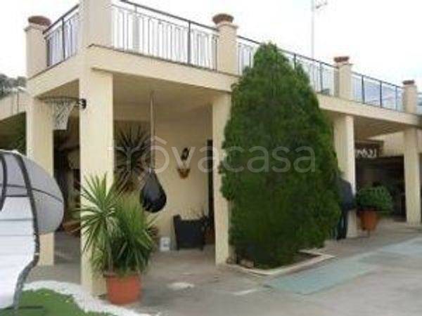 casa indipendente in vendita a Messina in zona Faro Superiore