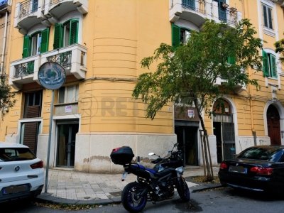 negozio in vendita a Messina