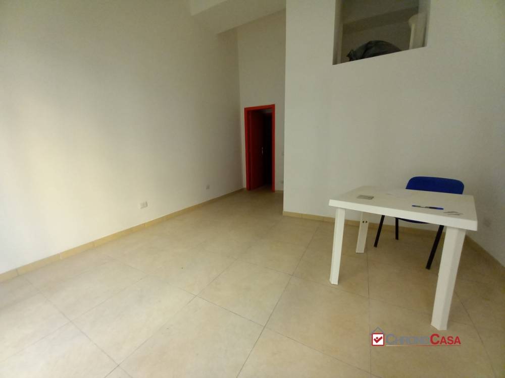 locale commerciale in vendita a Messina