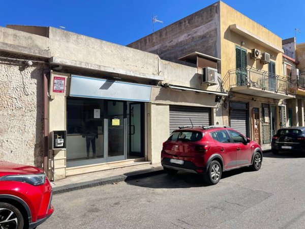 negozio in vendita a Messina in zona Ganzirri