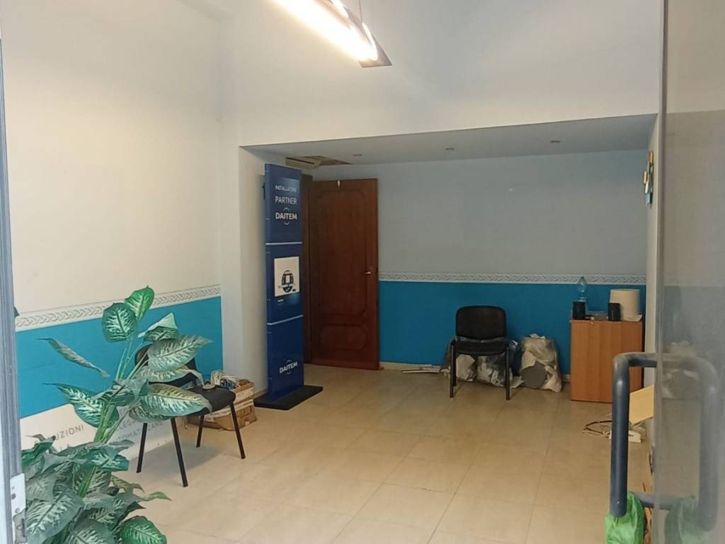 negozio in vendita a Messina in zona Centro Storico