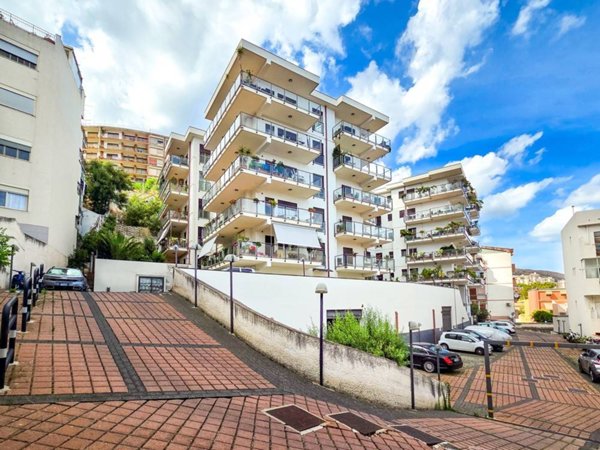 appartamento in vendita a Messina in zona Paradiso