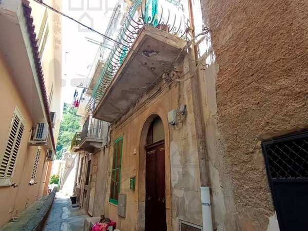 casa indipendente in vendita a Messina in zona Santa Margherita