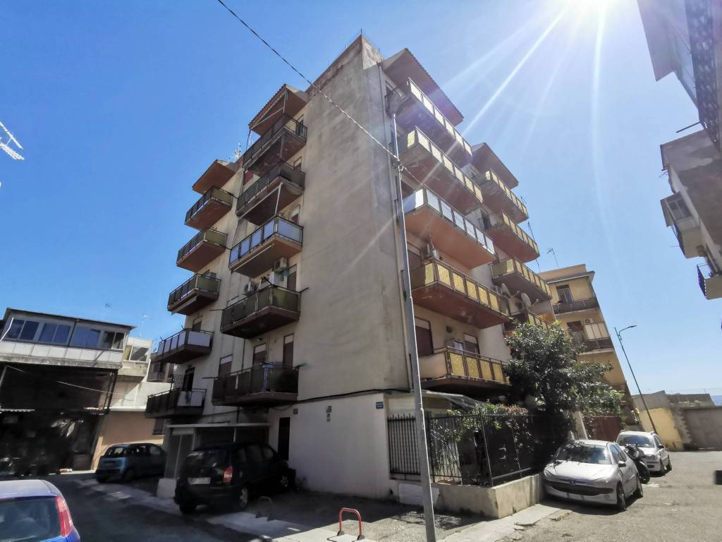 appartamento in vendita a Messina in zona Camaro